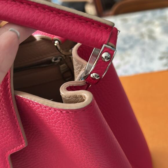 WITH BOX Louis Vuitton $7,000 Pink Capucines Must Have Bag - Picture 5 of 11
